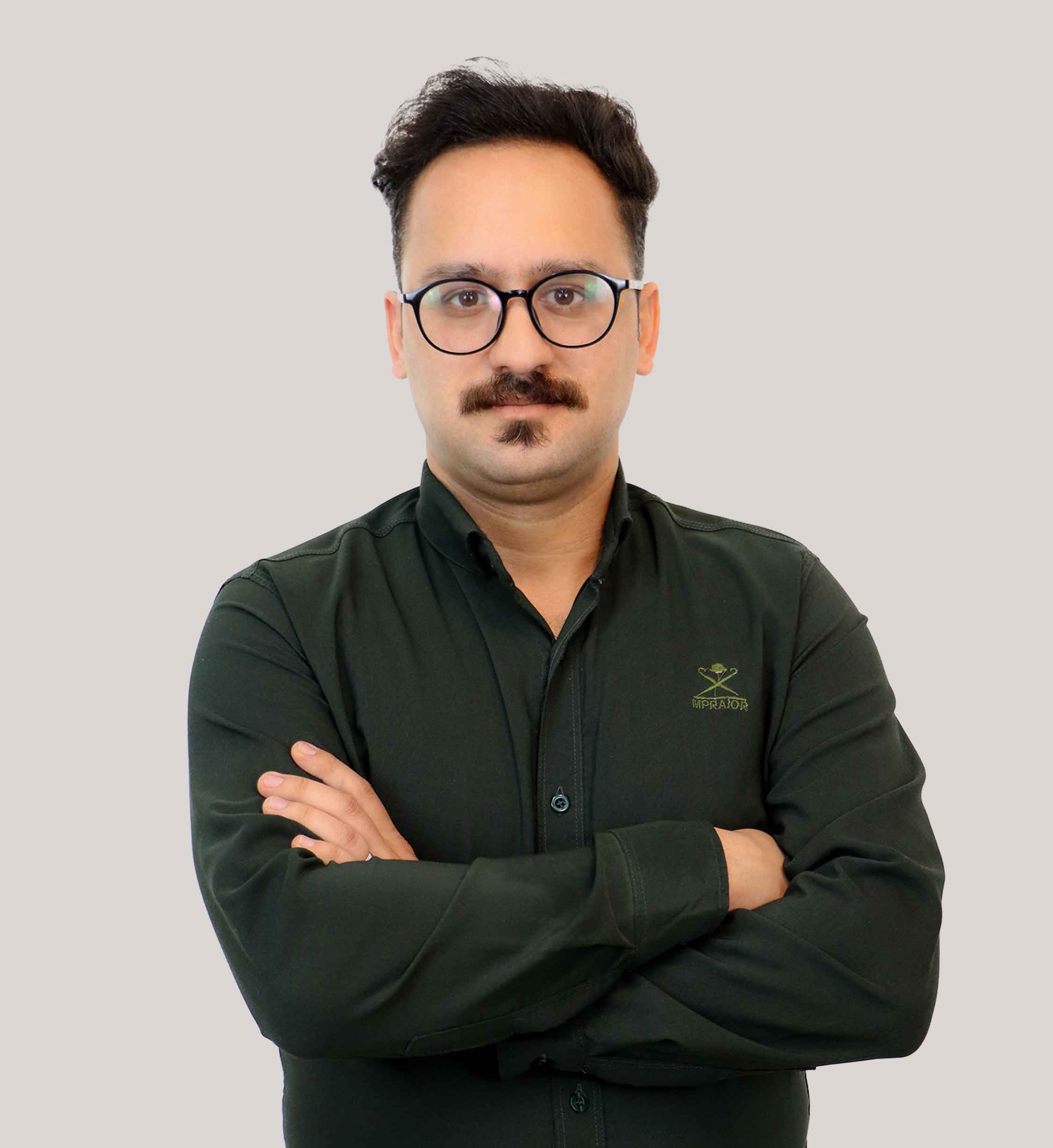 آقای مهندس امیربیک